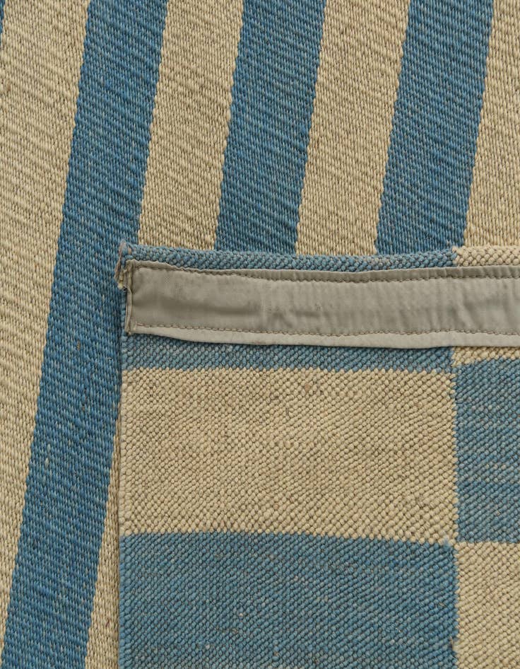 Detail image of 5' 8 x 7' 7  Hand Woven Kilim Modern Wool Rug