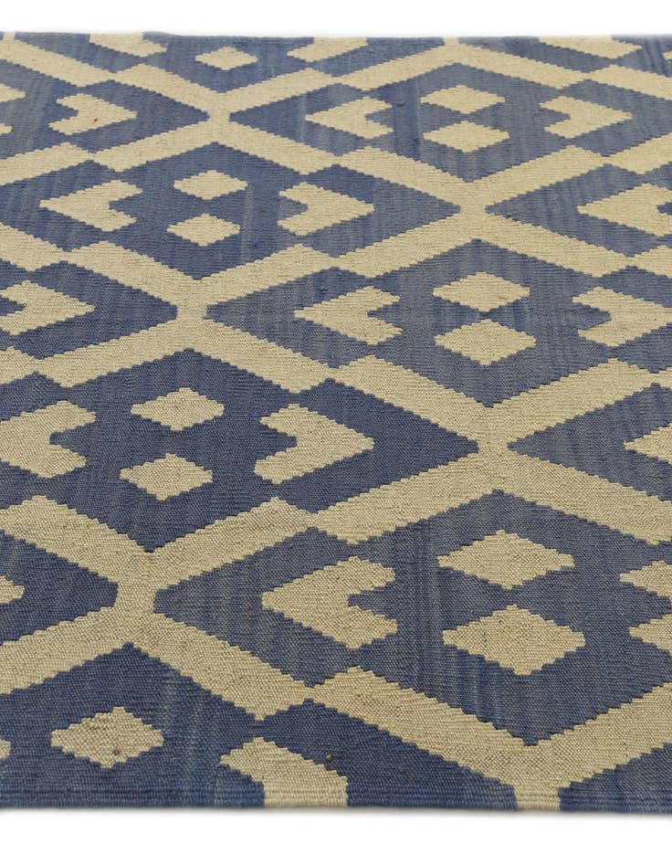 Detail image of 4' 2 x 5' 6  Hand Woven Kilim Modern Wool Rug