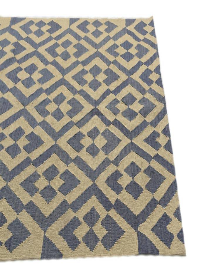 Detail image of 4' 6 x 5' 8  Hand Woven Kilim Modern Wool Rug