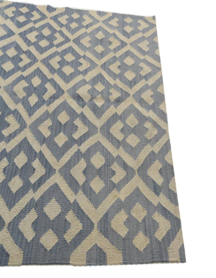 Detail image of 4' 6 x 5' 6 Hand Woven Kilim Modern Wool Rug