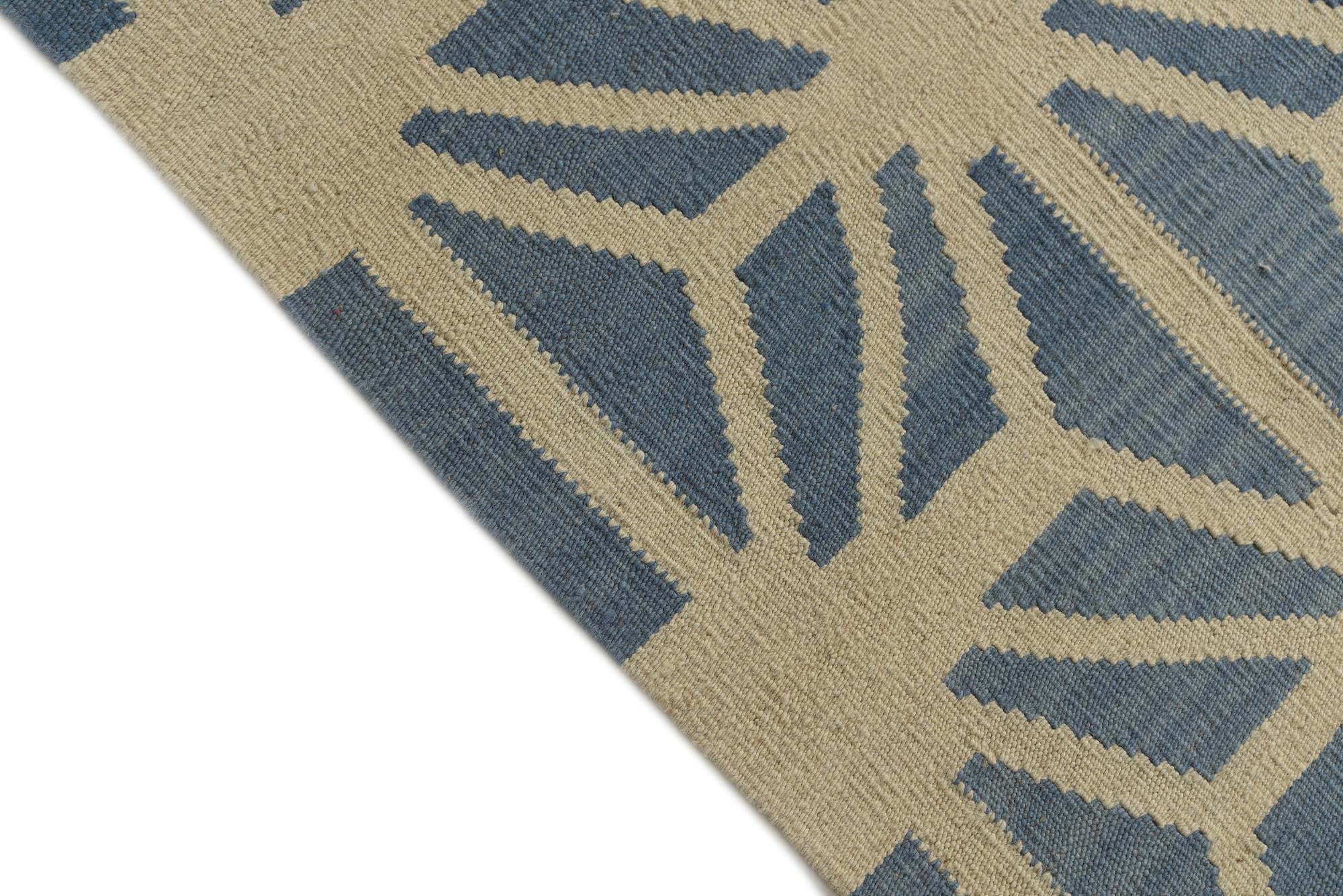 4' 6 x 5' 7 Hand Woven Kilim Modern Wool Rug