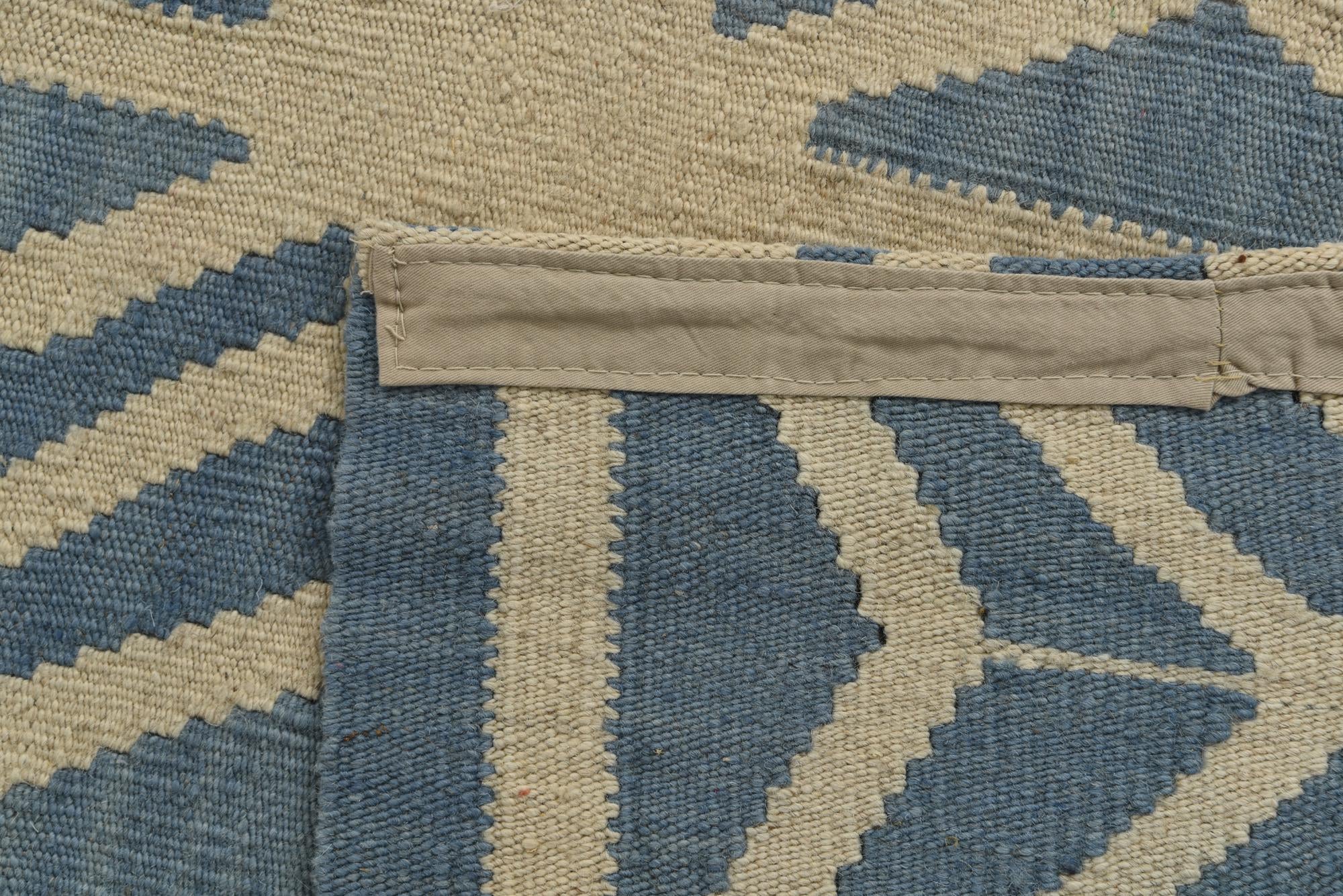 4' 6 x 5' 7 Hand Woven Kilim Modern Wool Rug