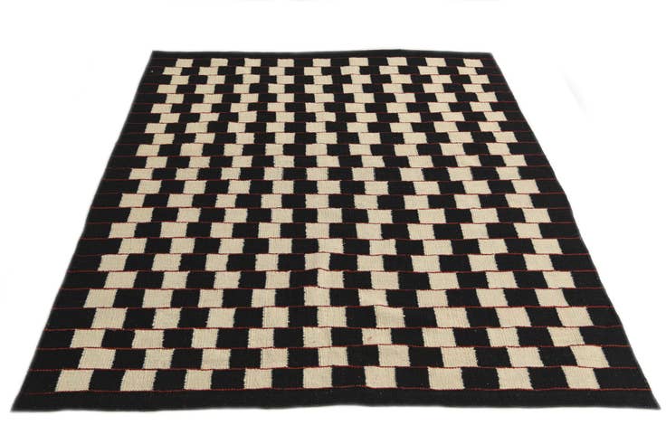 Detail image of 4' 9 x 6' 1 Hand Woven Kilim Modern Wool Rug