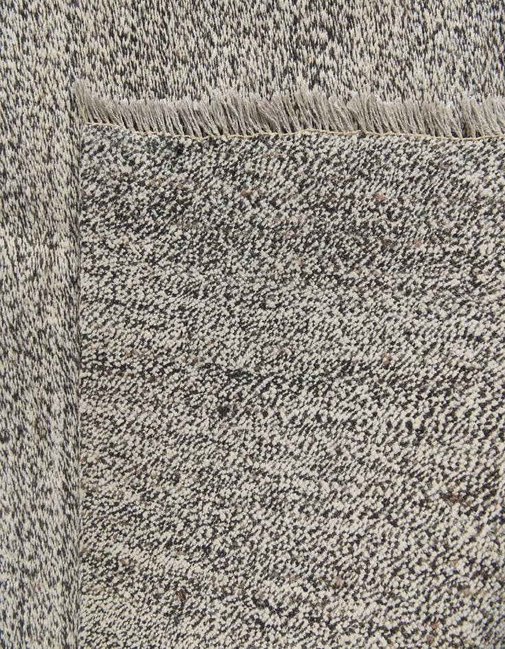 Detail image of 8' 7 x 9' 6  Hand Woven Kilim Modern Wool Rug