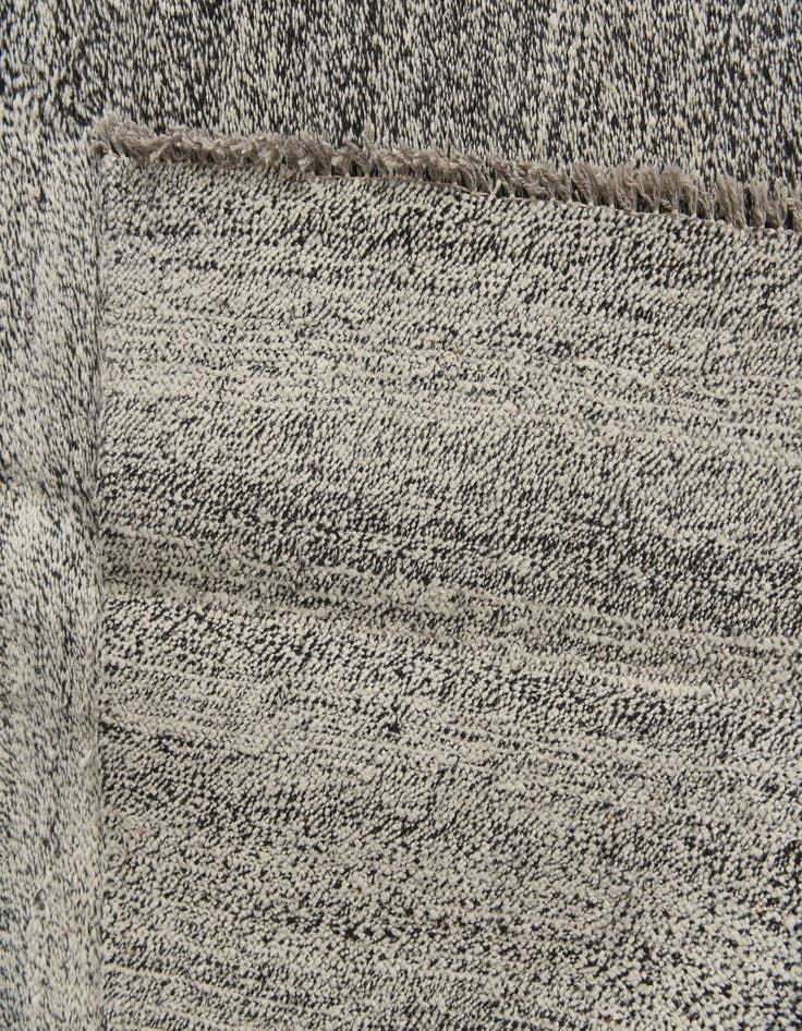 Detail image of 8' 9 x 11' 9  Hand Woven Kilim Modern Wool Rug