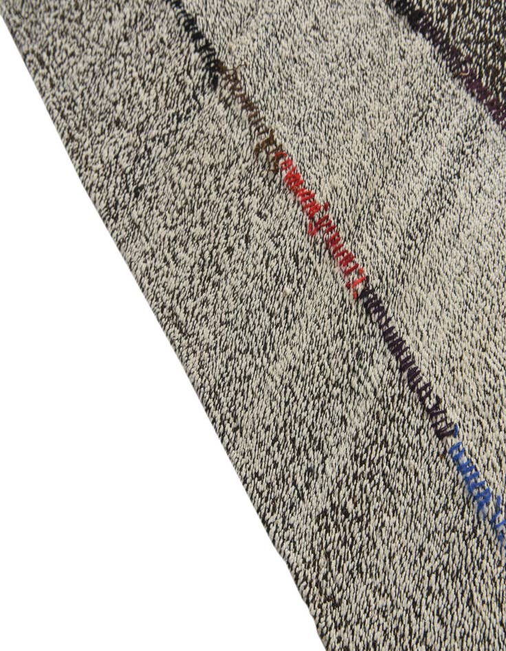 Detail image of 5' 6 x 7' 3  Hand Woven Kilim Modern Wool Rug