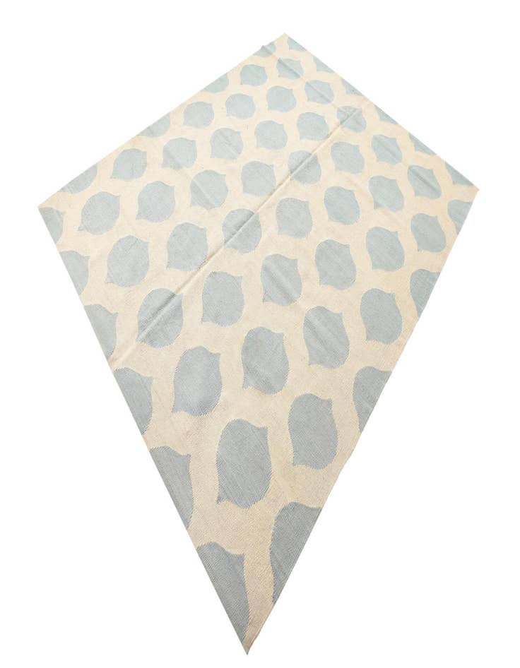 Detail image of 6' 2 x 7' 10  Hand Woven Kilim Modern Wool Rug