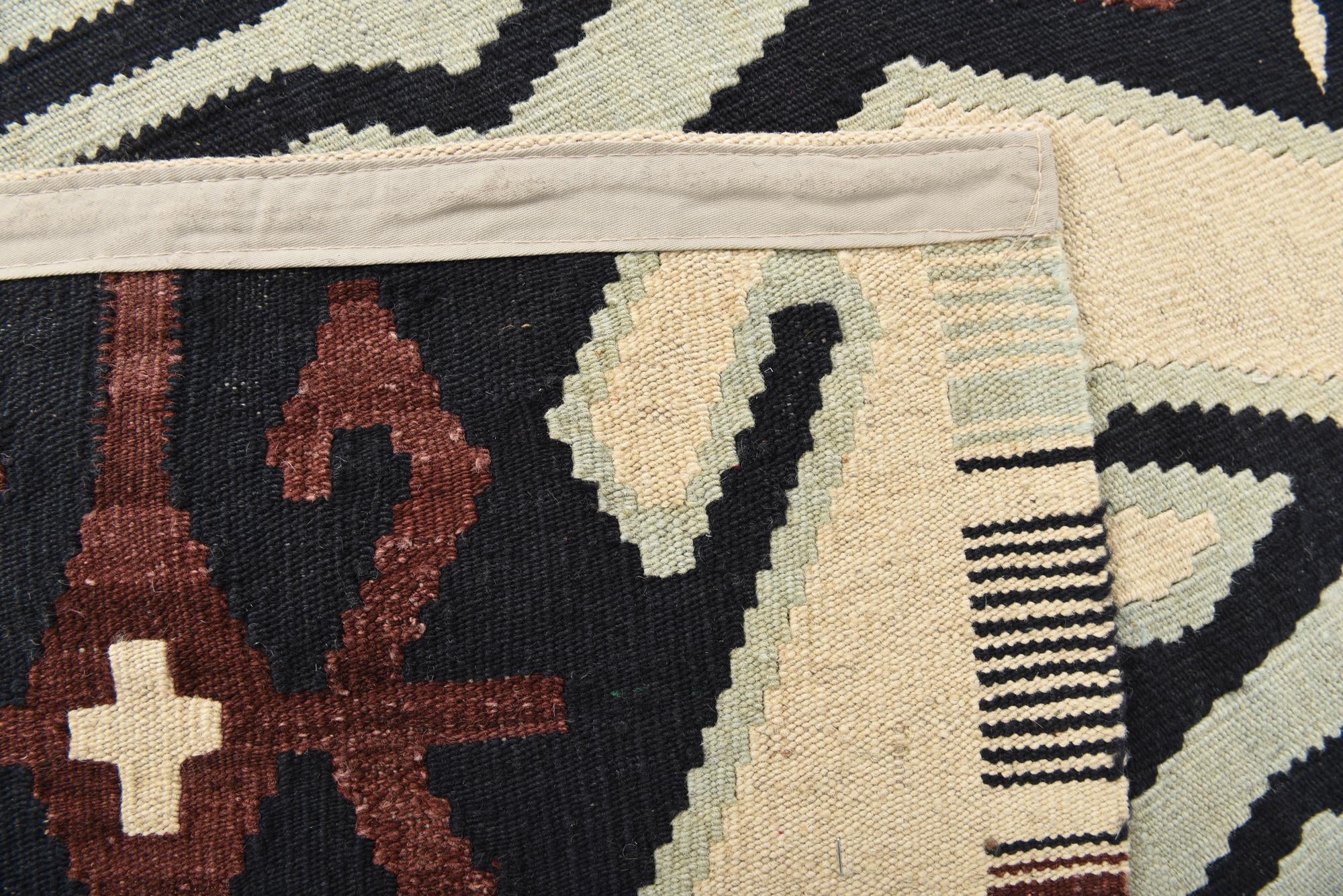 5' 1 x 6' 4 Hand Woven Kilim Modern Wool Rug