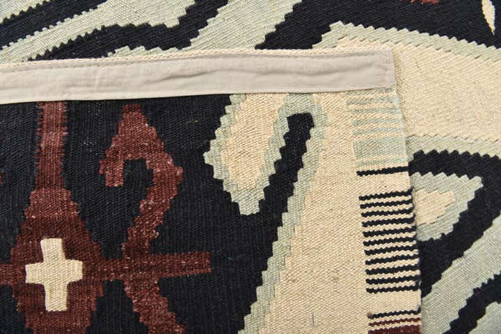 5' 1 x 6' 4 Hand Woven Kilim Modern Wool Rug