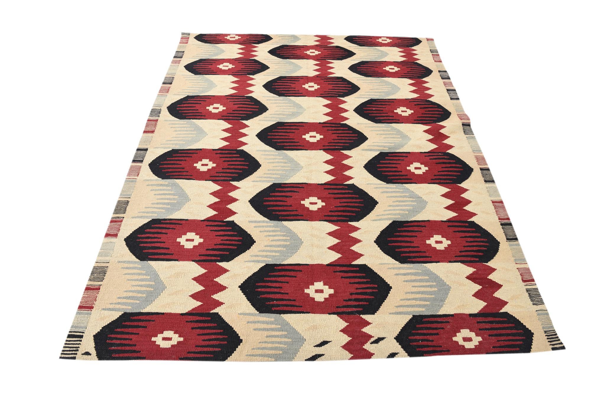 5' 1 x 6' 5 Hand Woven Kilim Modern Wool Rug