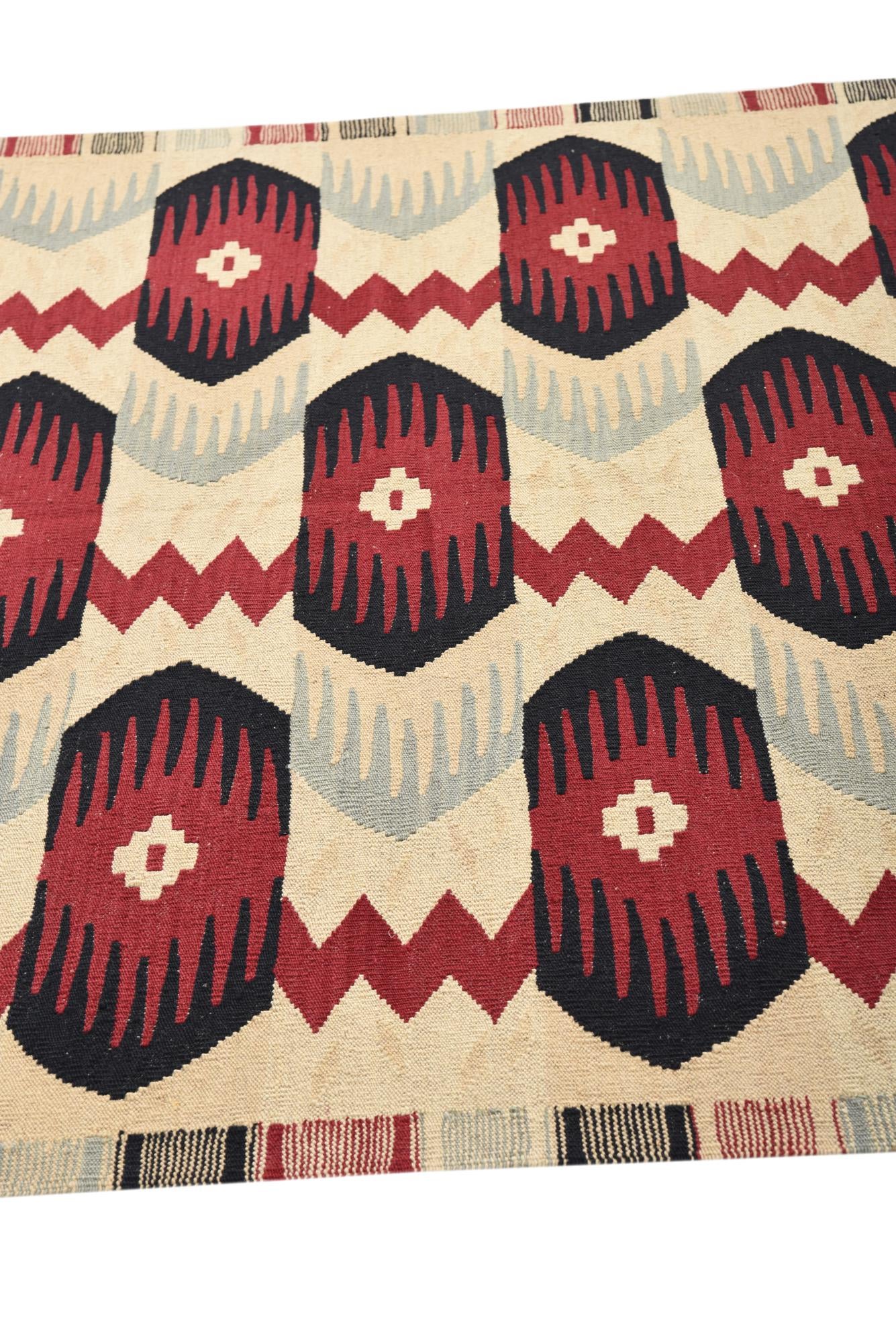 5' 1 x 6' 5 Hand Woven Kilim Modern Wool Rug