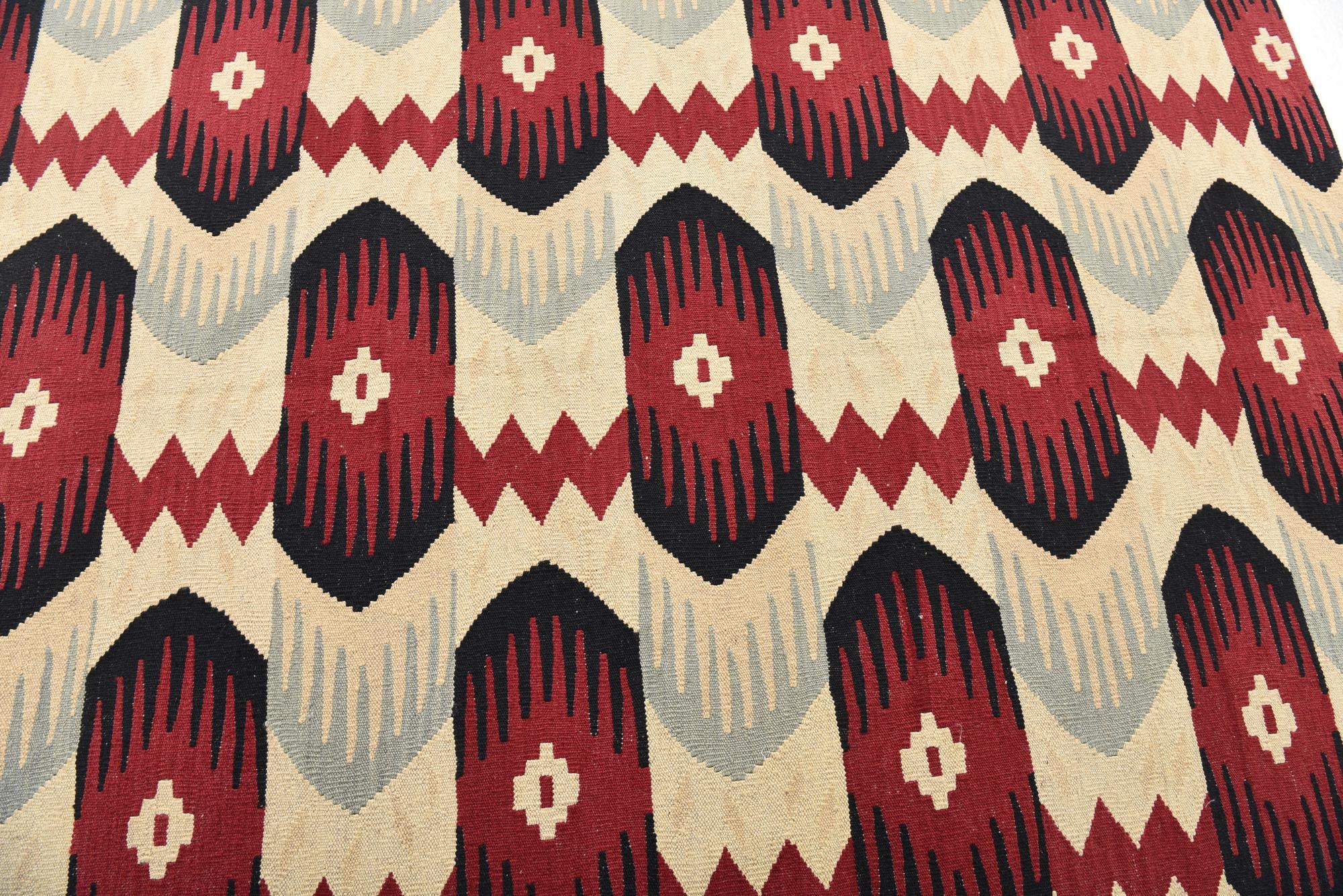 5' 1 x 6' 5 Hand Woven Kilim Modern Wool Rug