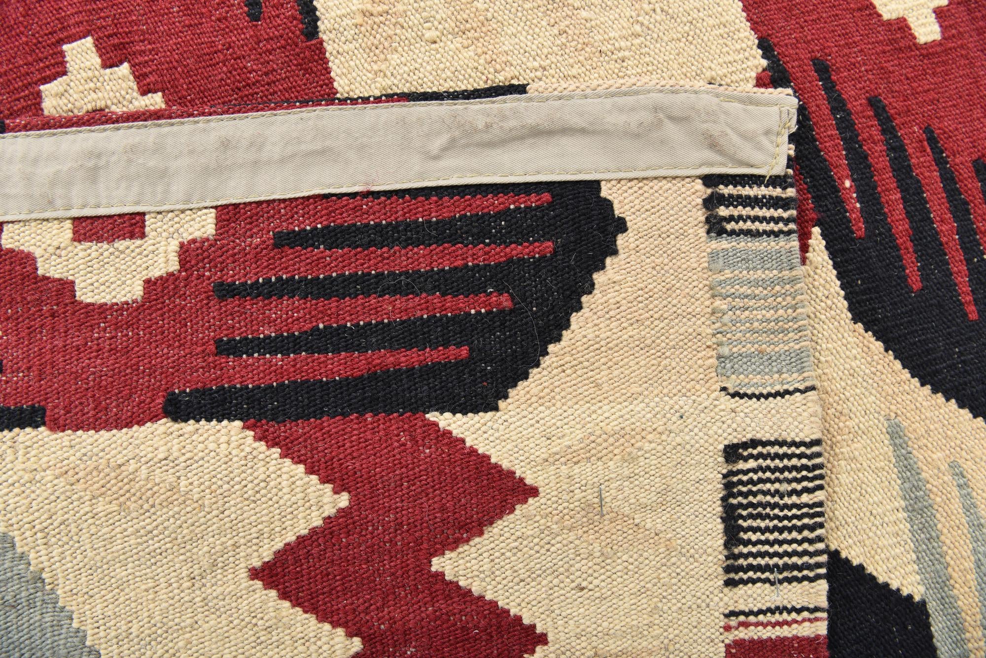 5' 1 x 6' 5 Hand Woven Kilim Modern Wool Rug
