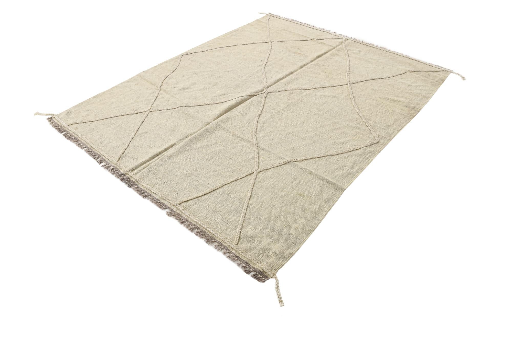 5' 1 x 6' 4 Hand Woven Kilim Modern Wool Rug