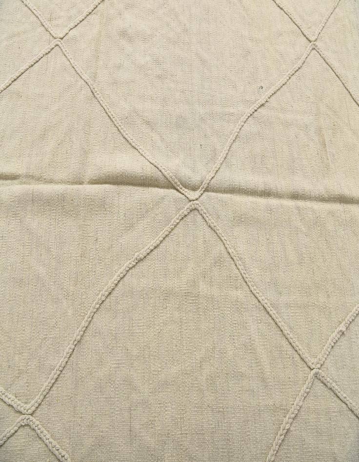 Detail image of 5' 1 x 6' 4  Hand Woven Kilim Modern Wool Rug