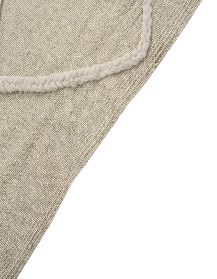 Detail image of 5' 6 x 7' 10  Hand Woven Kilim Modern Wool Rug