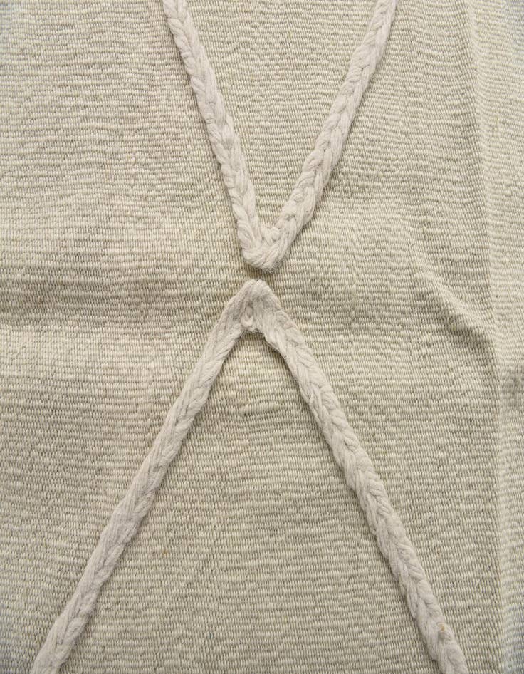 Detail image of 5' 6 x 7' 10  Hand Woven Kilim Modern Wool Rug