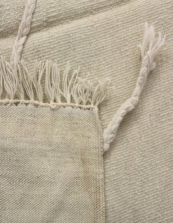 Detail image of 5' 6 x 7' 10  Hand Woven Kilim Modern Wool Rug