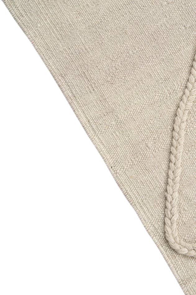 Detail image of 3' 3 x 5' 1 Hand Woven Kilim Modern Wool Rug