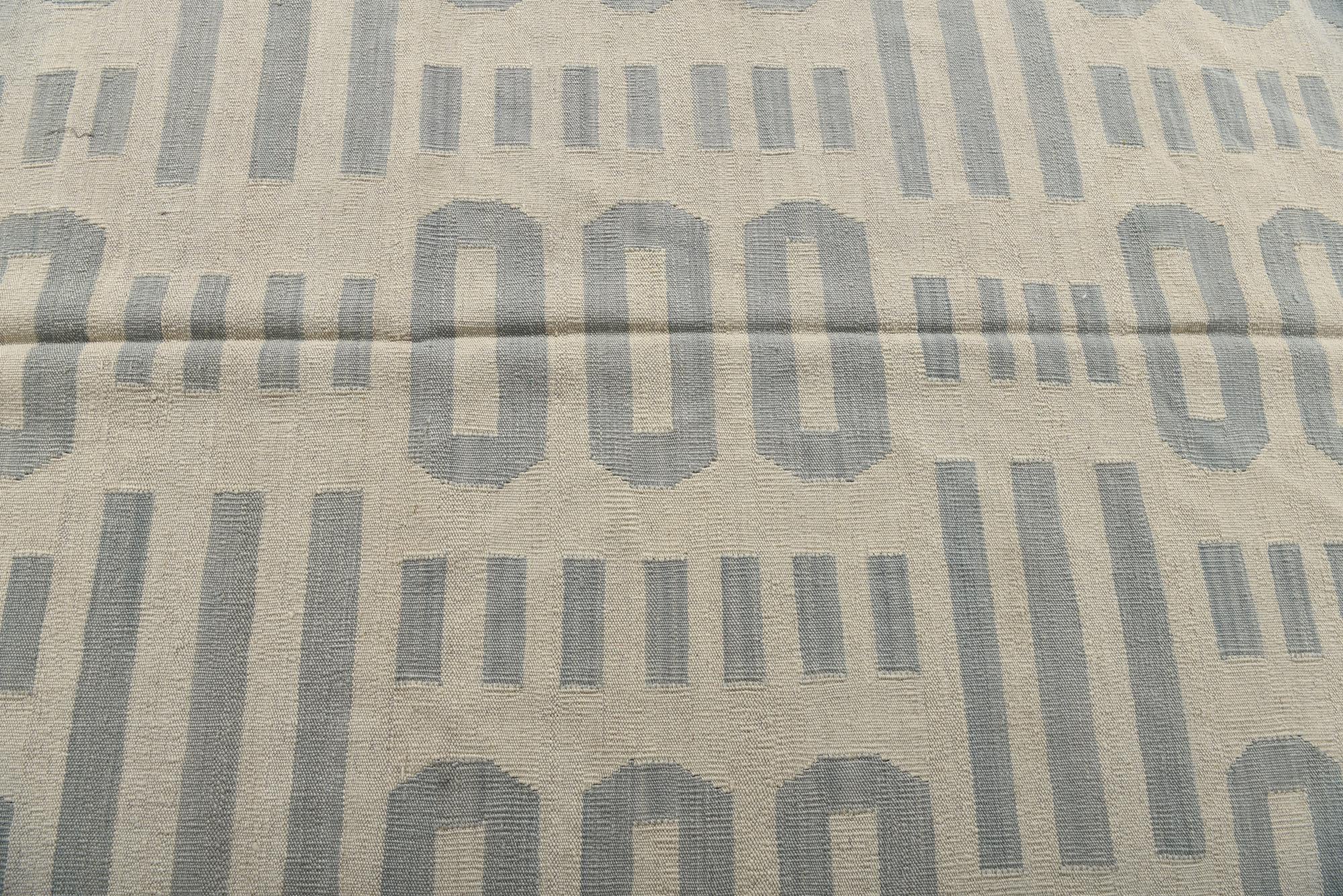 5' x 6' 6 Hand Woven Kilim Modern Wool Rug