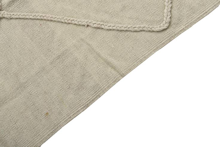 Detail image of 5' 7 x 7' 9 Hand Woven Kilim Modern Wool Rug