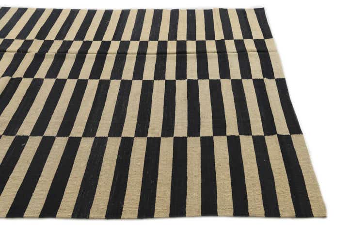 5' 9 x 7' 9 Hand Woven Kilim Modern Wool Rug