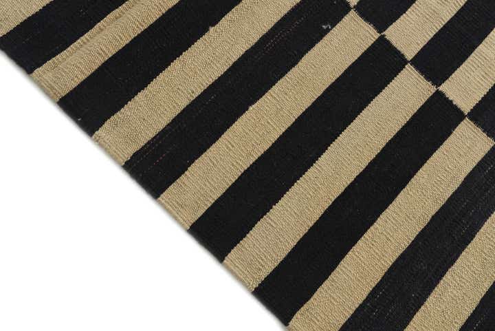 5' 9 x 7' 9 Hand Woven Kilim Modern Wool Rug