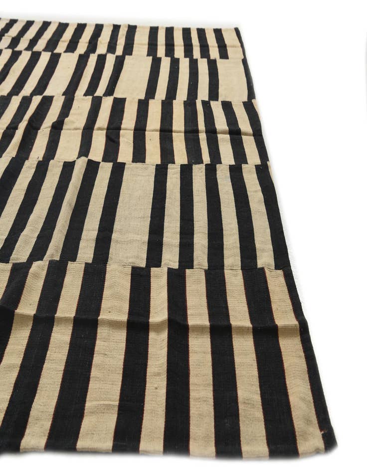 Detail image of 7' 3 x 10' 2  Hand Woven Kilim Modern Wool Rug