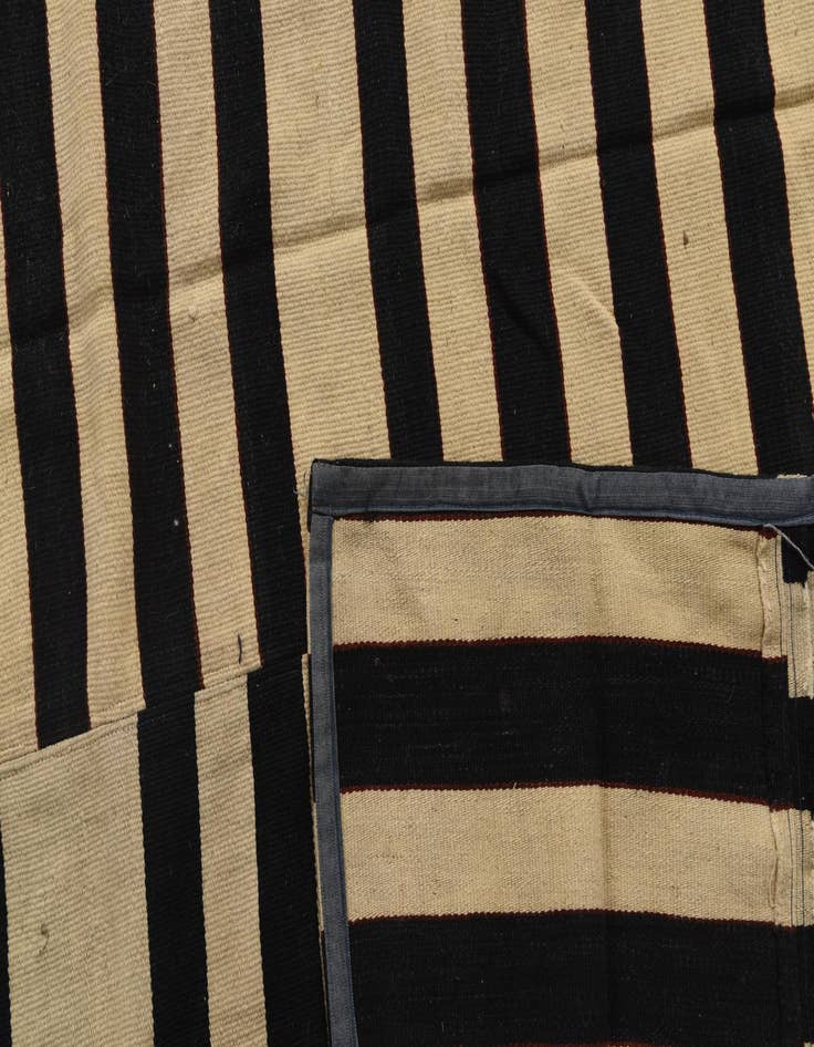 Detail image of 7' 3 x 10' 2  Hand Woven Kilim Modern Wool Rug