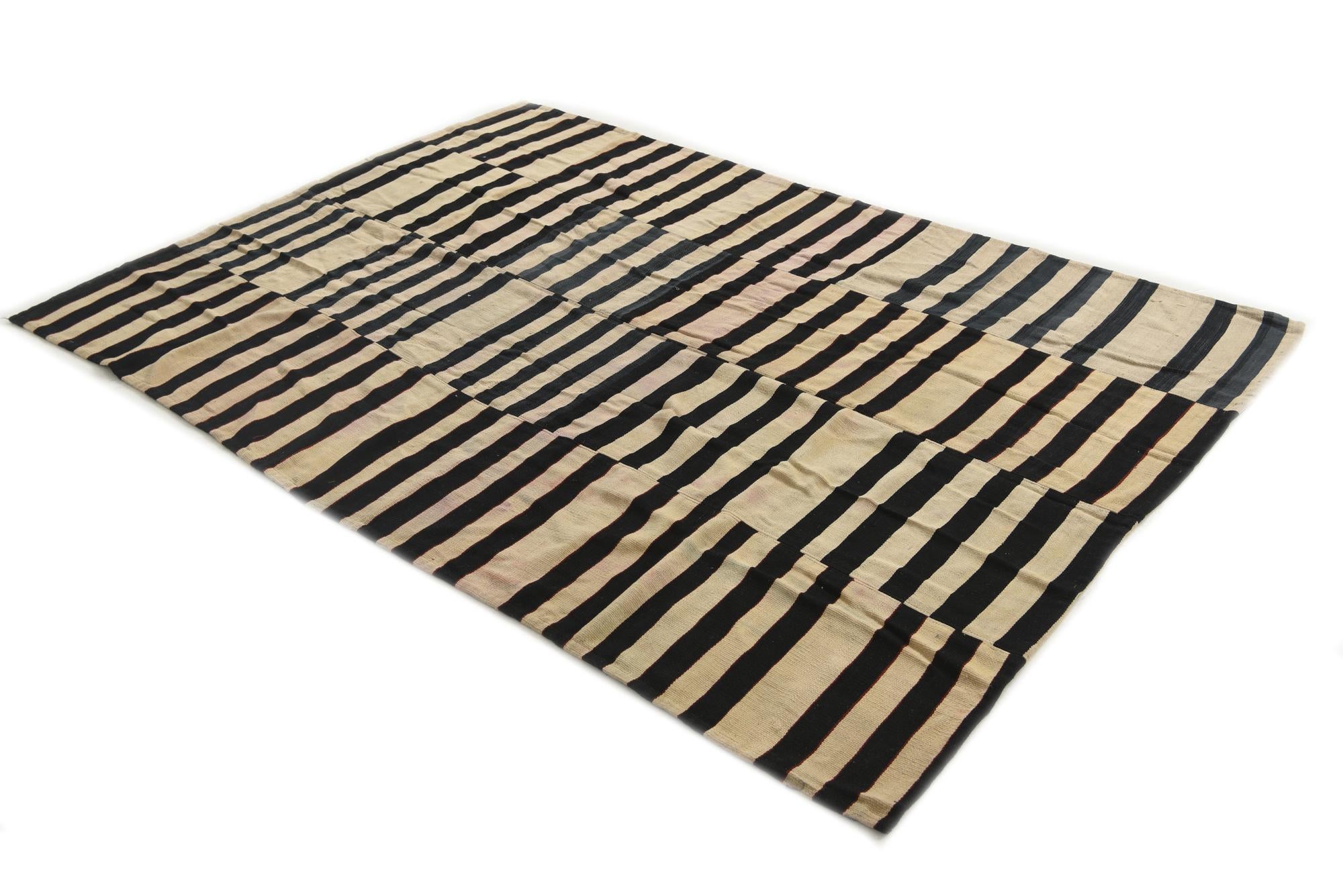 5' 6 x 7' 10 Hand Woven Kilim Modern Wool Rug