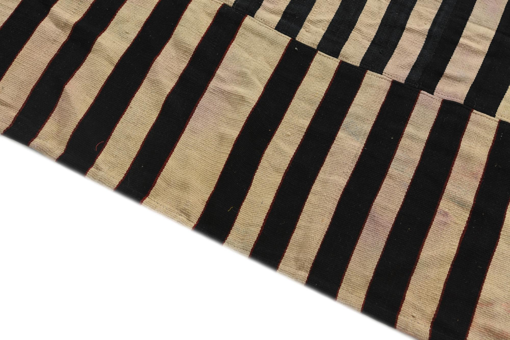 5' 6 x 7' 10 Hand Woven Kilim Modern Wool Rug