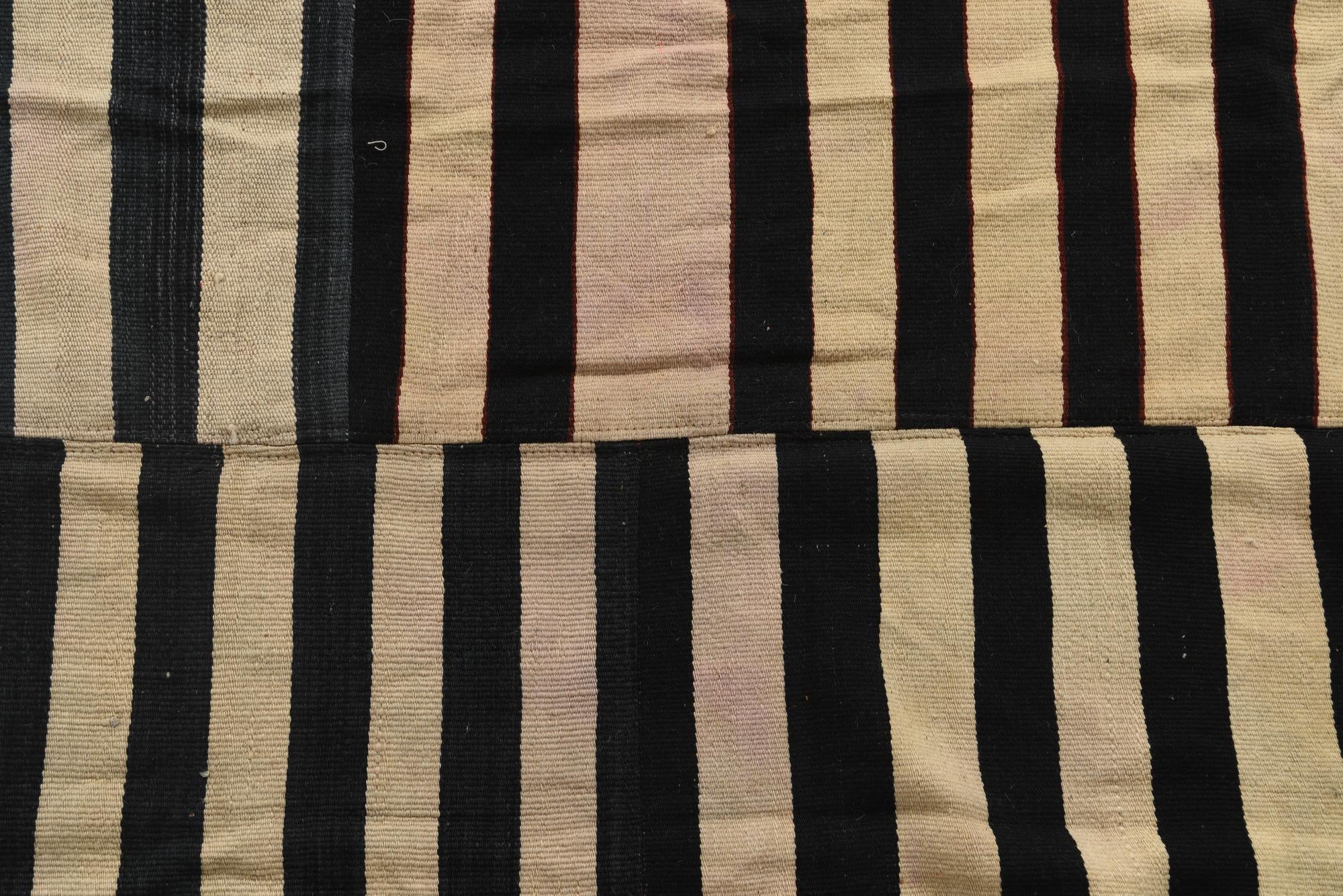 5' 6 x 7' 10 Hand Woven Kilim Modern Wool Rug
