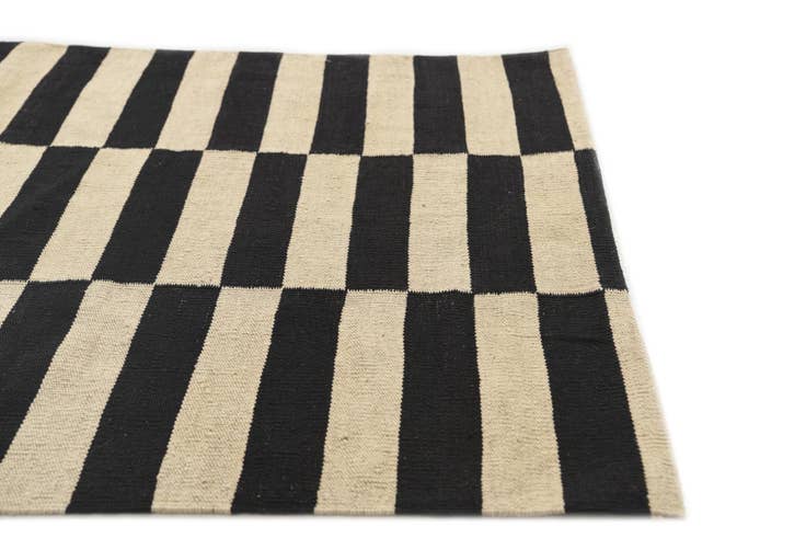 Detail image of 3' 4 x 4' 8 Hand Woven Kilim Modern Wool Rug