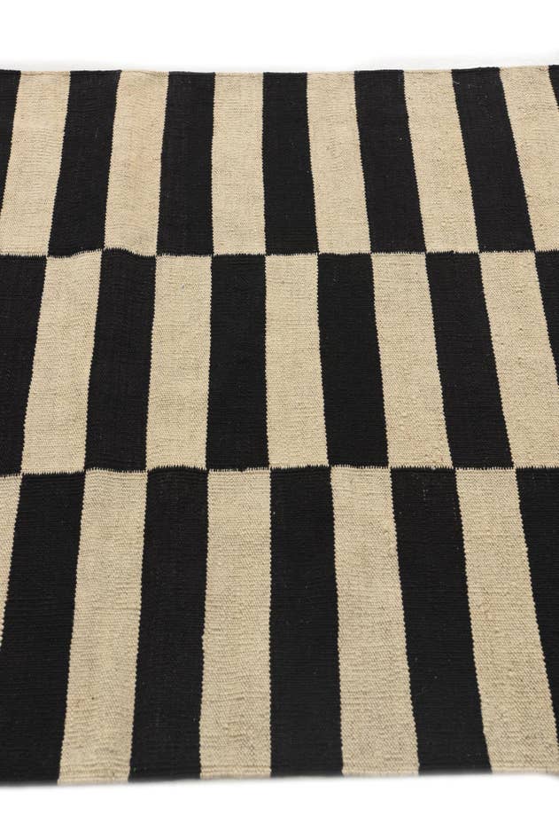 Detail image of 3' 4 x 4' 8 Hand Woven Kilim Modern Wool Rug