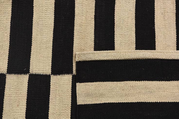 Detail image of 3' 4 x 4' 8 Hand Woven Kilim Modern Wool Rug