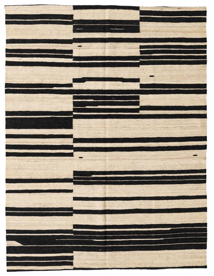 Detail image of 4' 4 x 5' 7 Hand Woven Kilim Modern Wool Rug