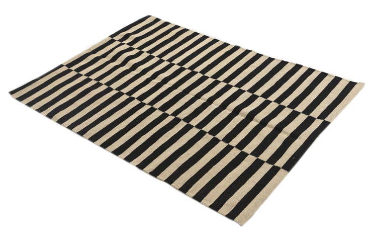 Detail image of 3' 6 x 4' 8 Hand Woven Kilim Modern Wool Rug