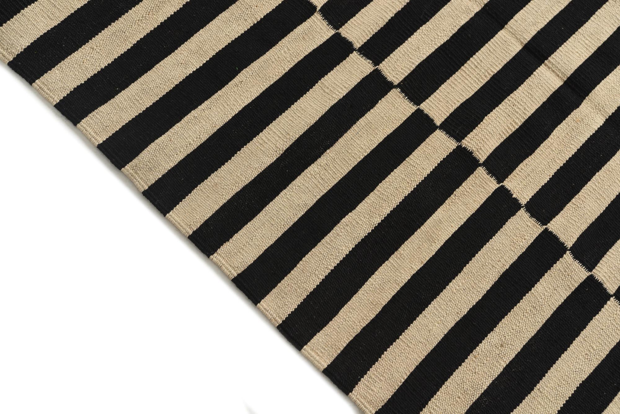3' 6 x 4' 8 Hand Woven Kilim Modern Wool Rug