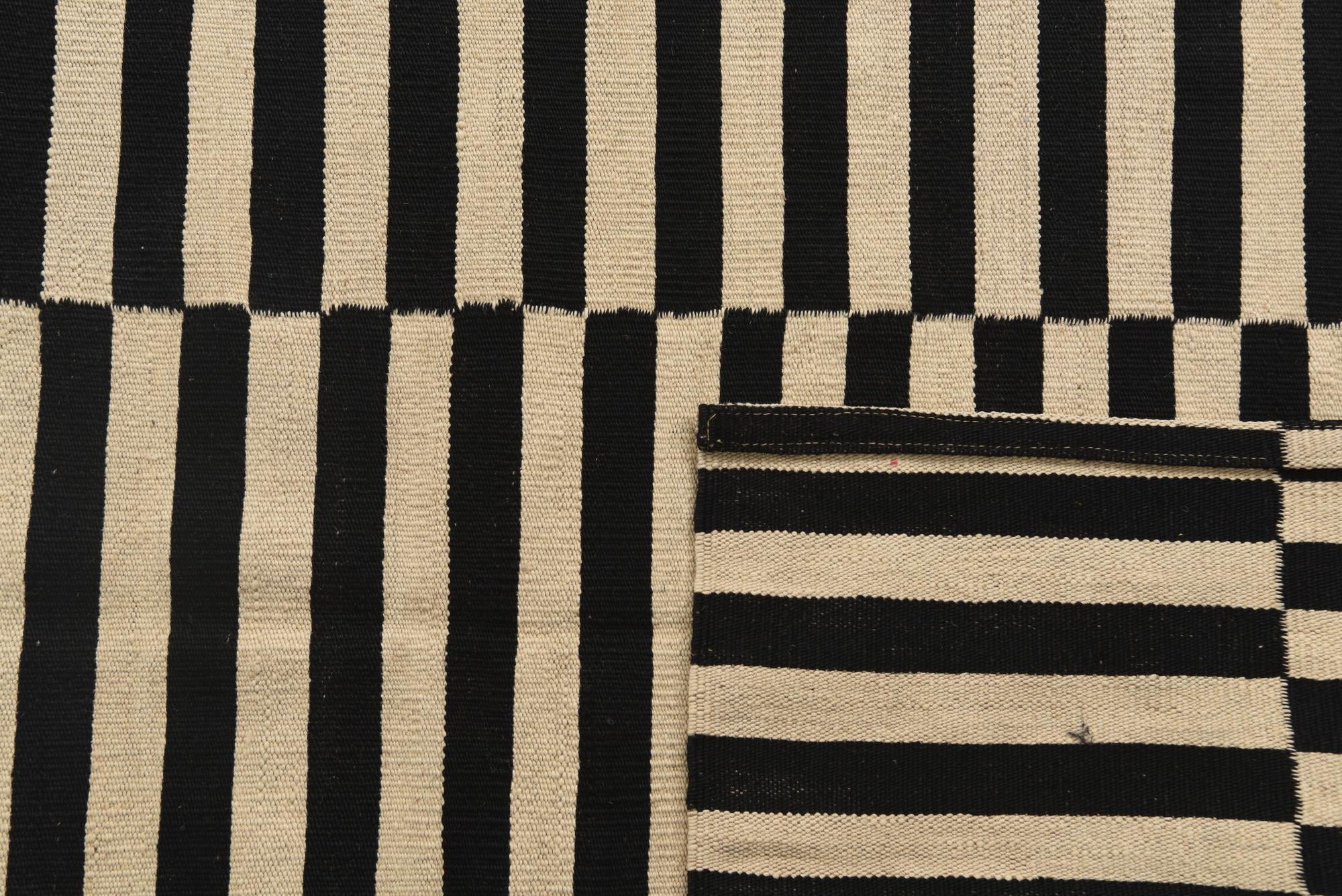 3' 6 x 4' 8 Hand Woven Kilim Modern Wool Rug