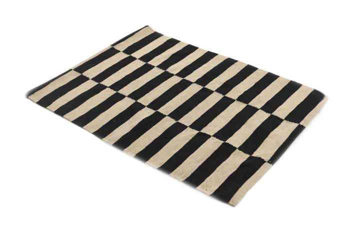 2' 9 x 3' 10 Hand Woven Kilim Modern Wool Rug