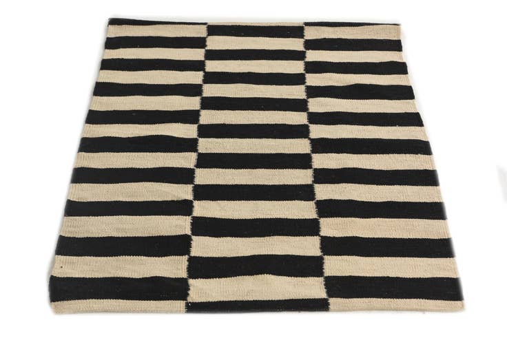 Detail image of 2' 9 x 3' 10 Hand Woven Kilim Modern Wool Rug