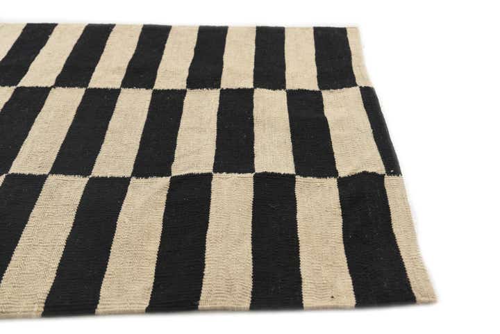 2' 9 x 3' 10 Hand Woven Kilim Modern Wool Rug