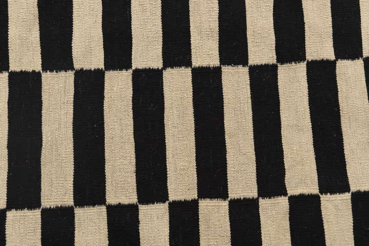 2' 9 x 3' 10 Hand Woven Kilim Modern Wool Rug