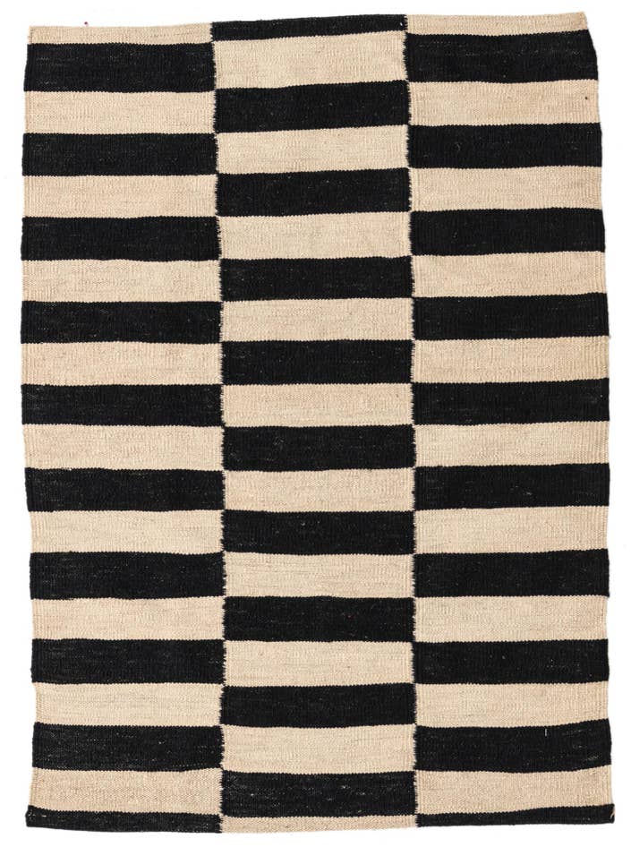 Detail image of 2' 9 x 3' 10 Hand Woven Kilim Modern Wool Rug
