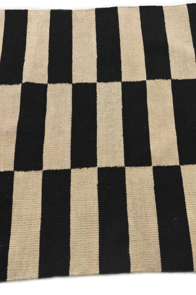 Detail image of 2' 7 x 3' 9 Hand Woven Kilim Modern Wool Rug