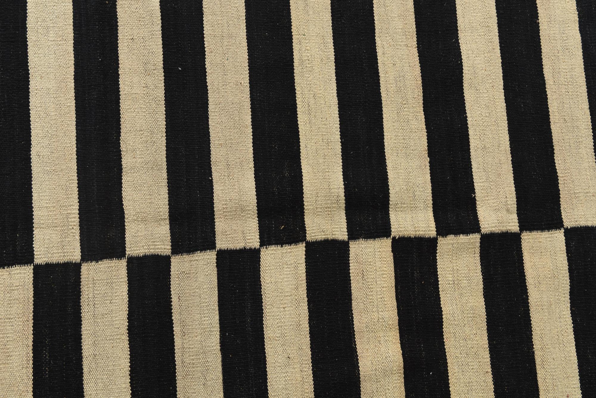 8' 7 x 11' 3 Hand Woven Kilim Modern Wool Rug