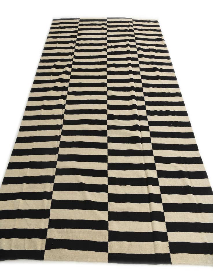 Detail image of 8' 1 x 9' 7  Hand Woven Kilim Modern Wool Rug