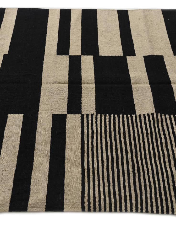 Detail image of 5' x 6' 8  Hand Woven Kilim Modern Wool Rug