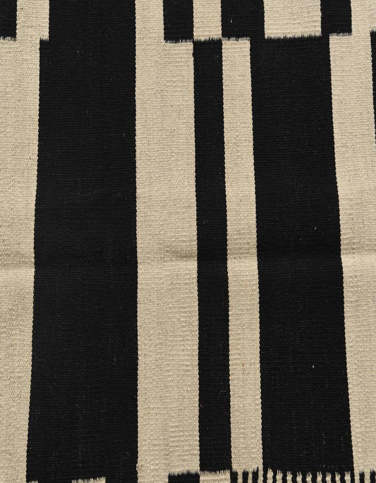 Detail image of 5' x 6' 8  Hand Woven Kilim Modern Wool Rug