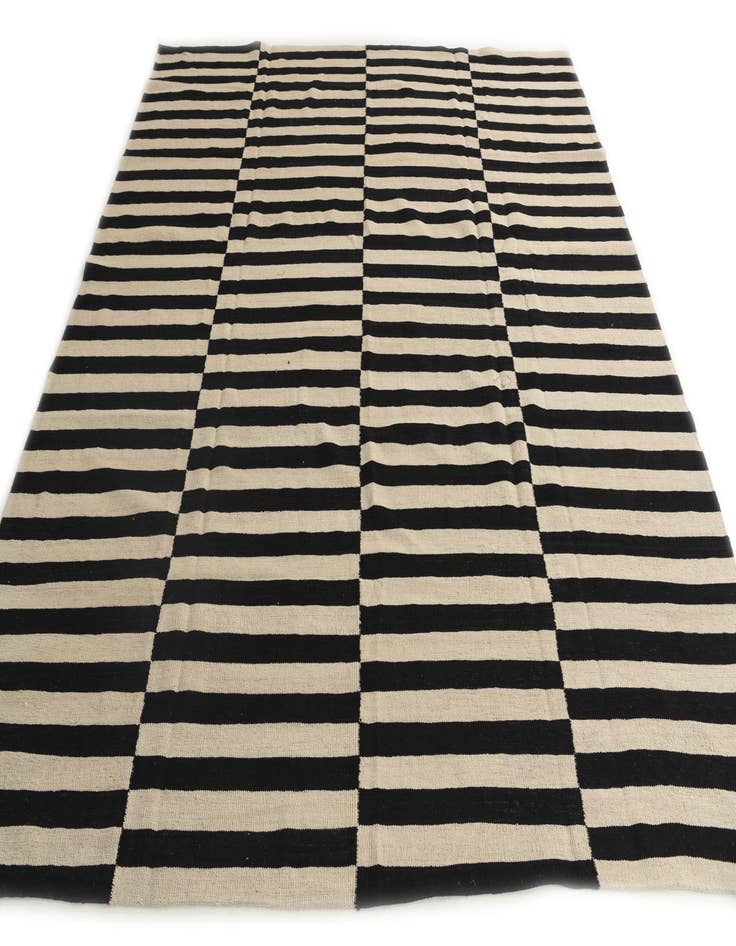 Detail image of 8' 7 x 9' 7  Hand Woven Kilim Modern Wool Rug